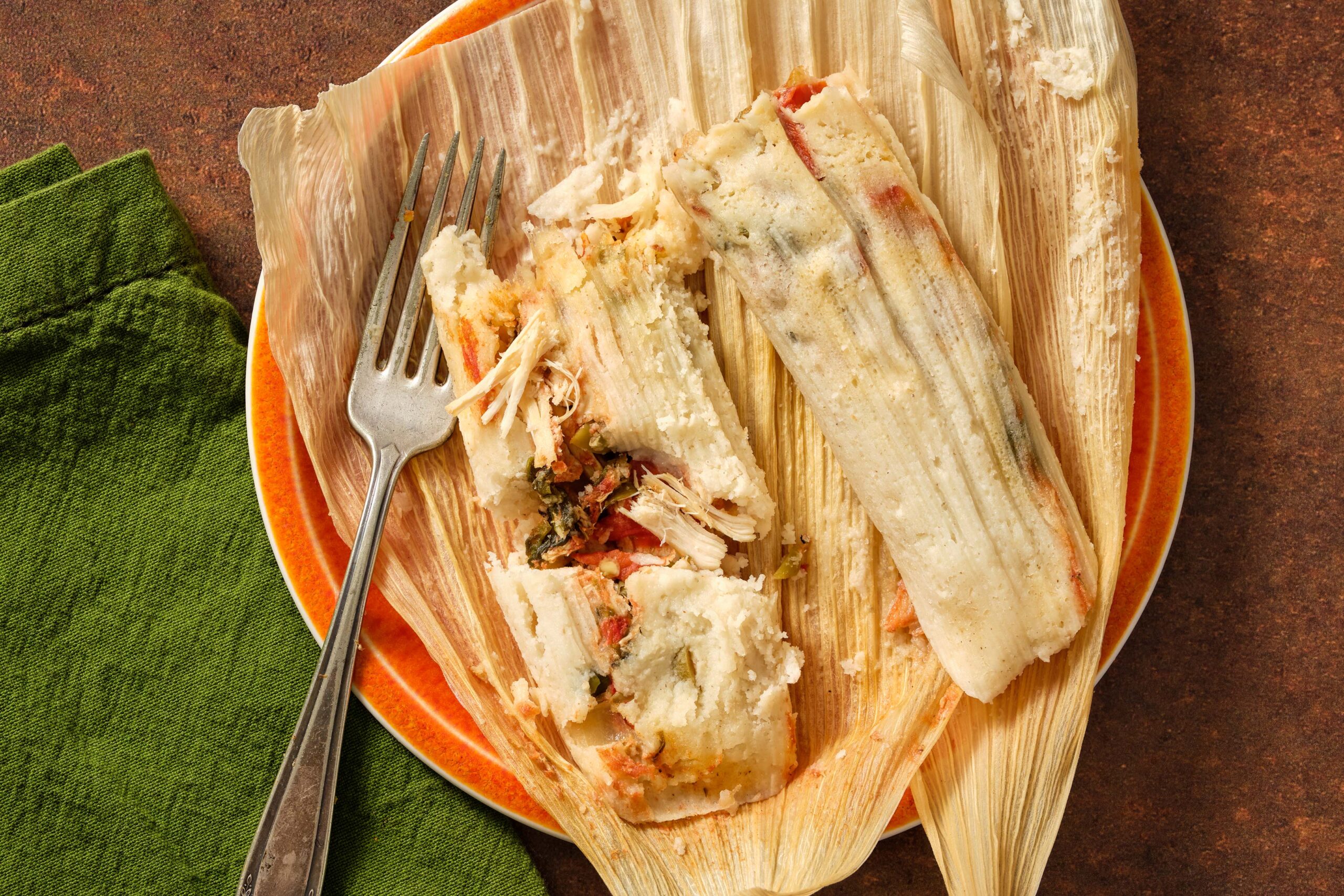 what mexican food is wrapped in corn husks